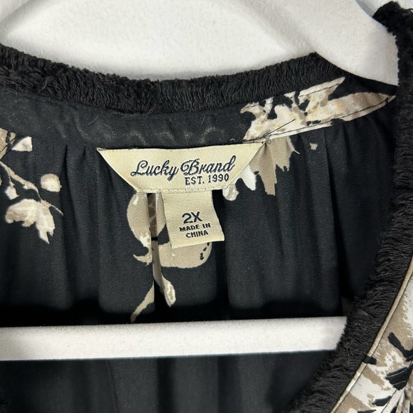 Lucky Brand Black Tan Floral Tassel Dressy Blouse Plus Size 2X - Picture 2 of 7